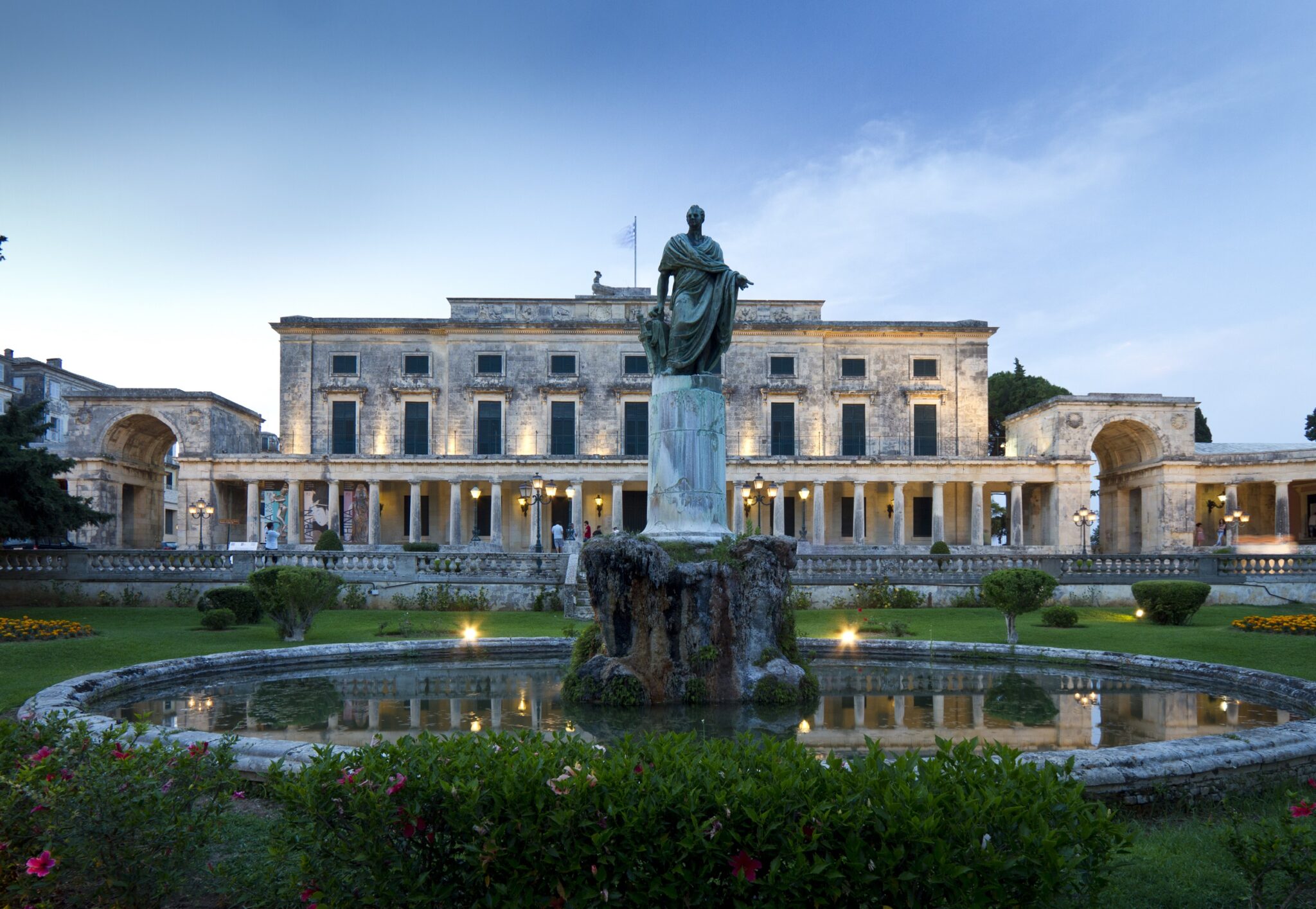 Ανάκτορα Αρχαγγέλου Μιχαήλ και Αγίου Γεωργίου