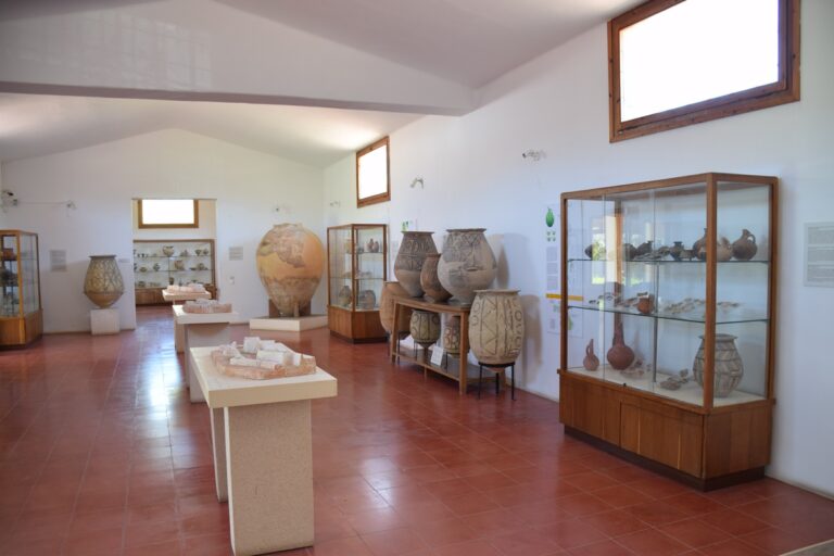 Αρχαιολογικό Μουσείο Κολώνας Αίγινας