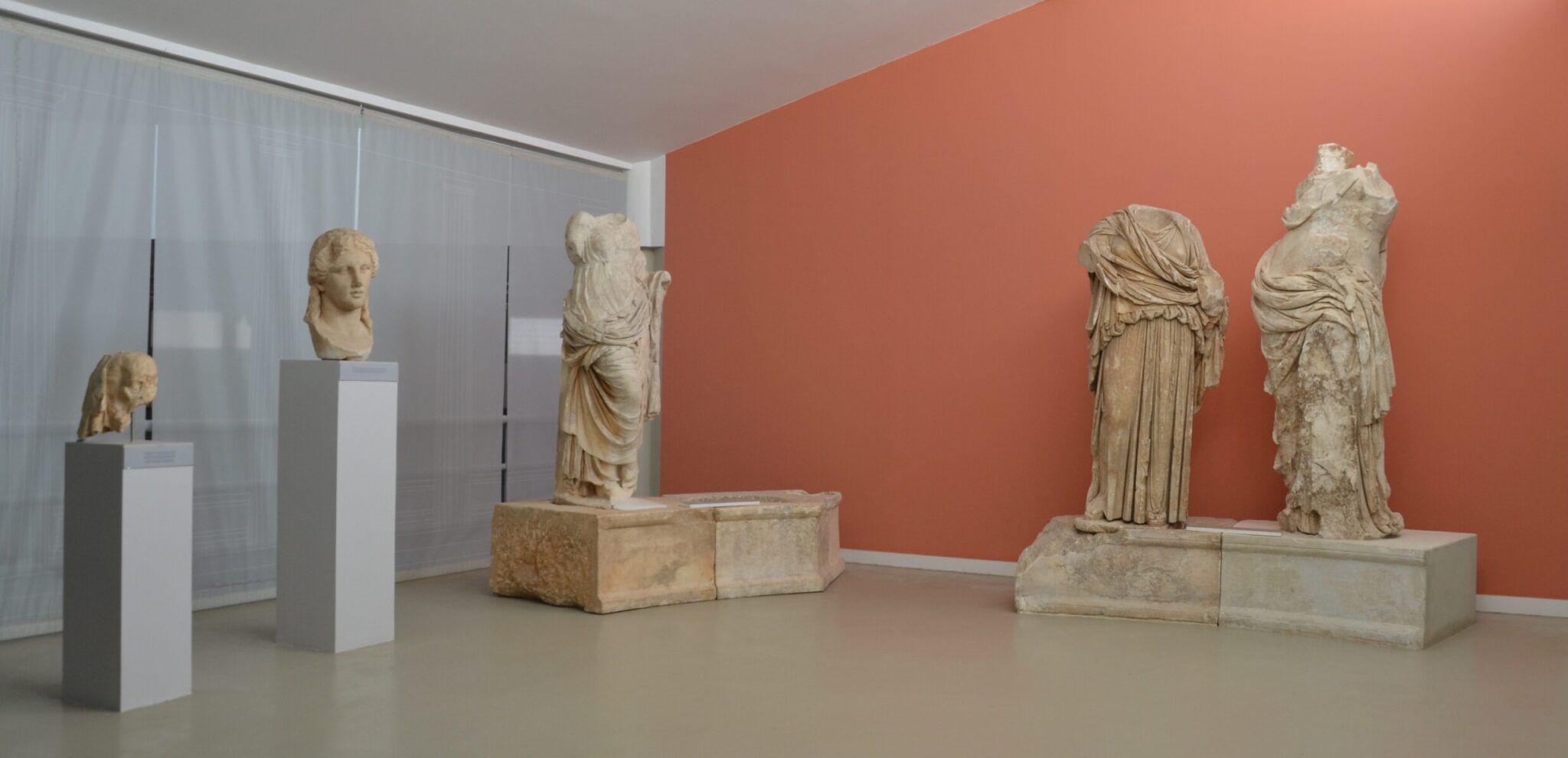 Η έκθεση των γλυπτών από το Διονύσιο