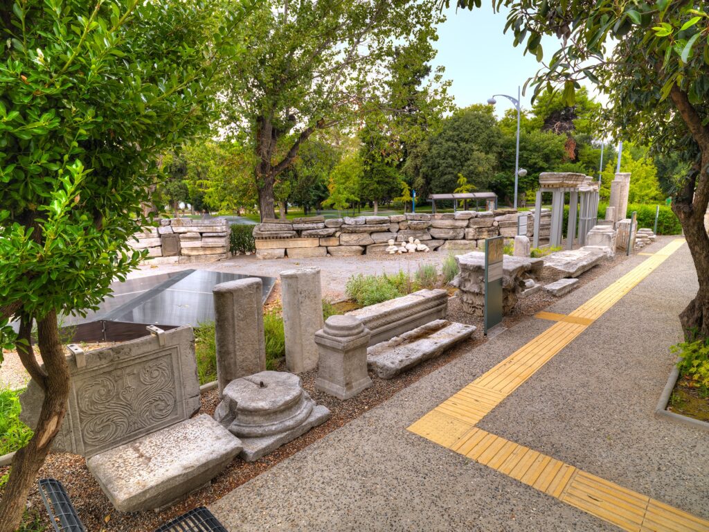 Υπαίθρια έκθεση «Μνήμη και... Λίθοι»