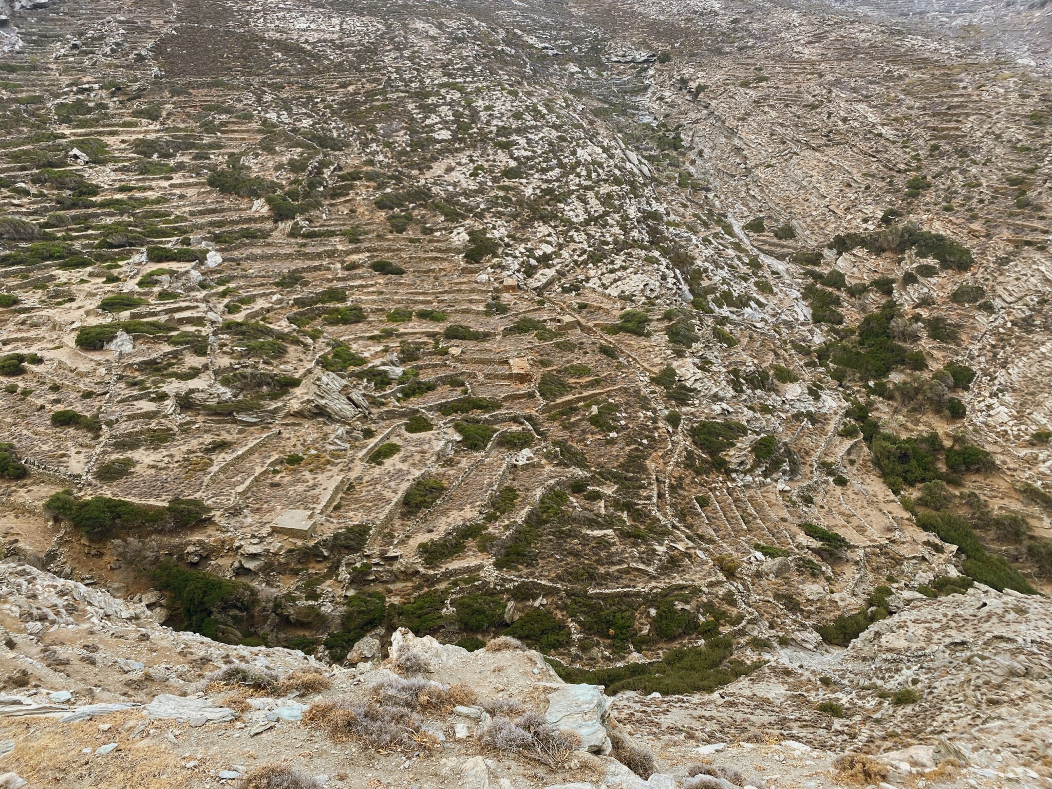 Το ξερολιθικό τοπίο της Τήνου