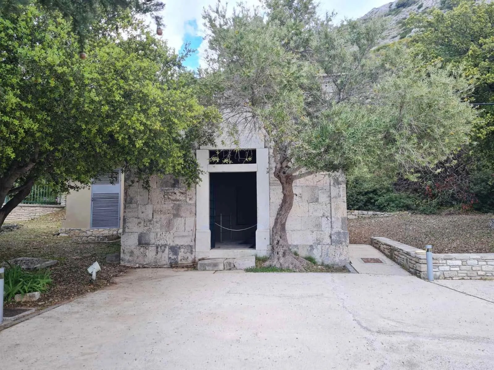 Tunnel of Eupalinos, Samos