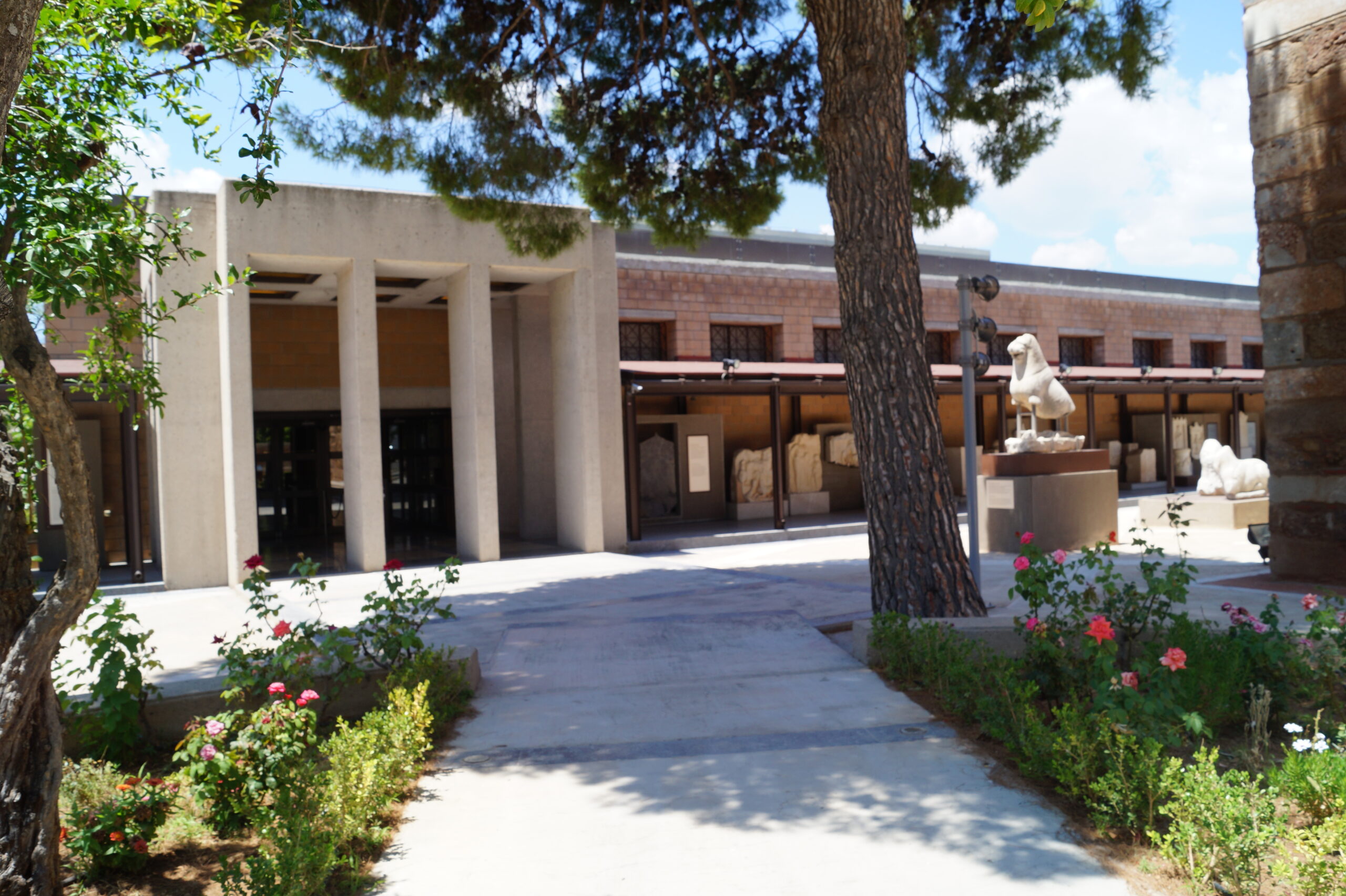 Archaeological Museum of Thebes