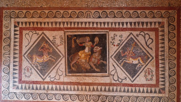 Ψηφιδωτό με παράσταση Διονύσου από την Οικία των Προσωπείων