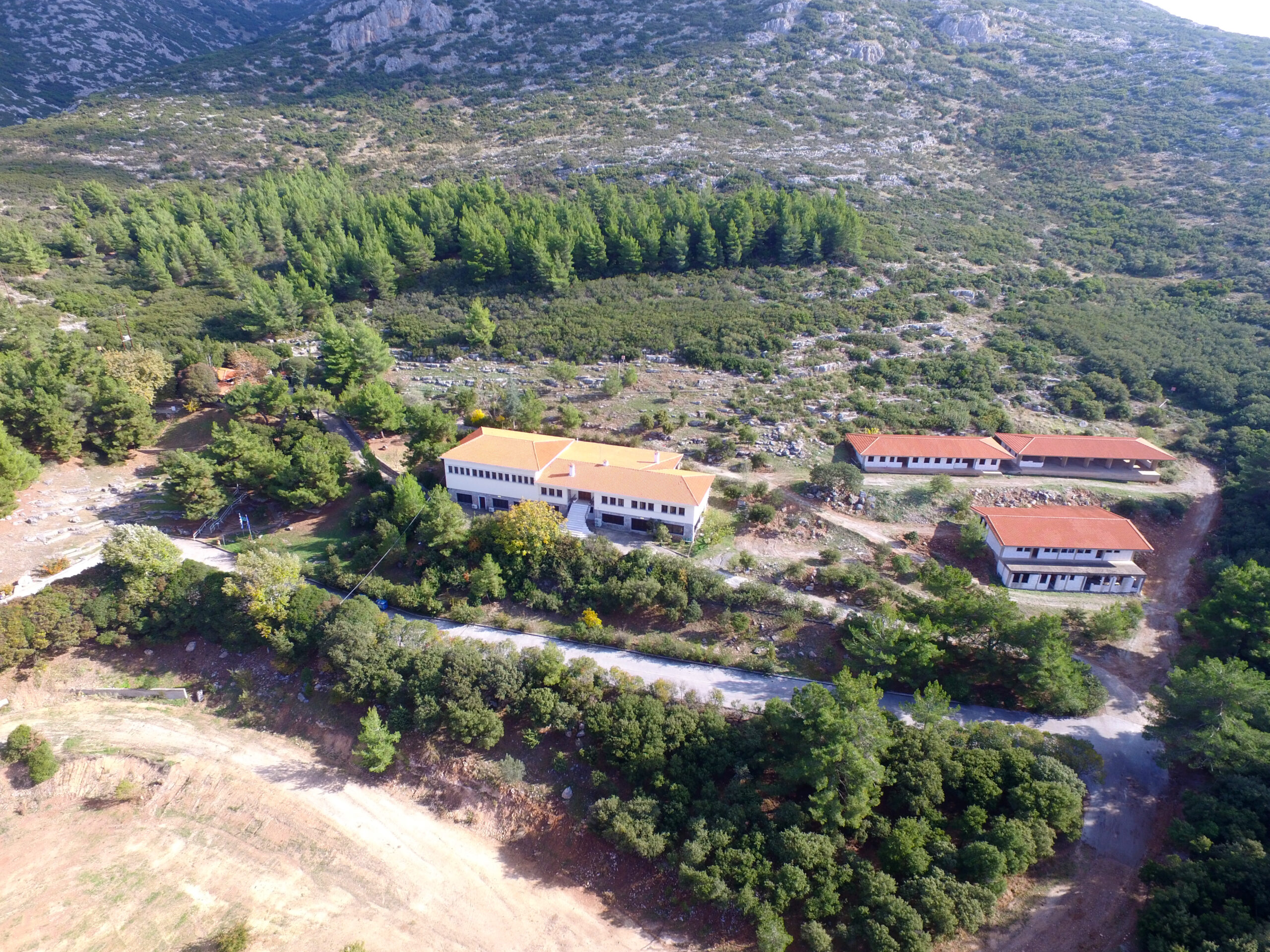 Σπήλαιο και Μουσείο Πετραλώνων