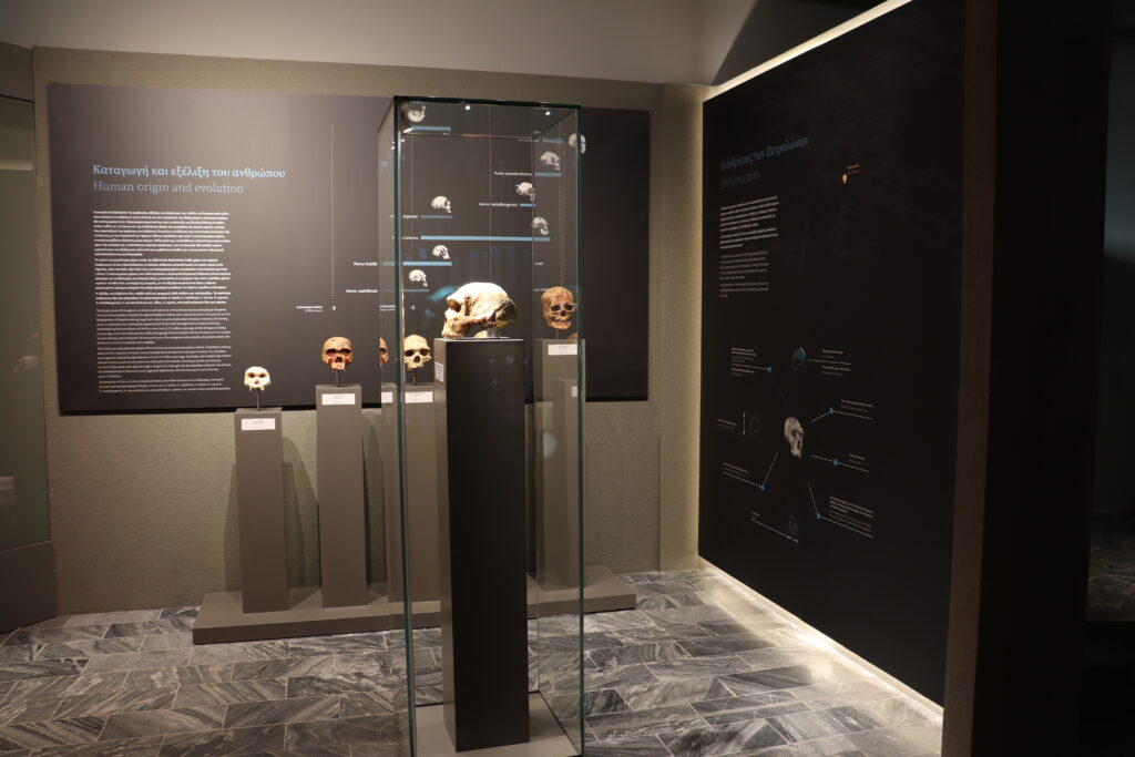 Σπήλαιο και Μουσείο Πετραλώνων